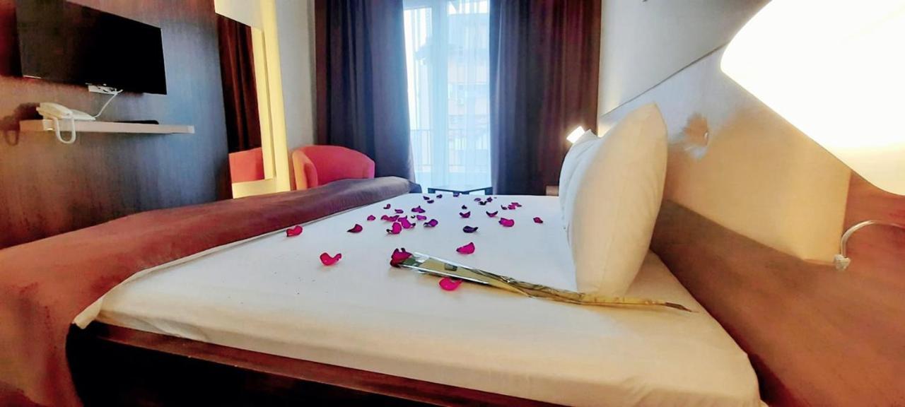 Hotel Doa Скопие Екстериор снимка
